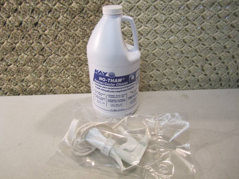 lot 36 image: Case of 4 Bottles Kay No-Thaw Freez...
