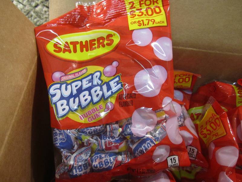 lot 56 image: Case of 12 Bags Sathers Super Bubbl...