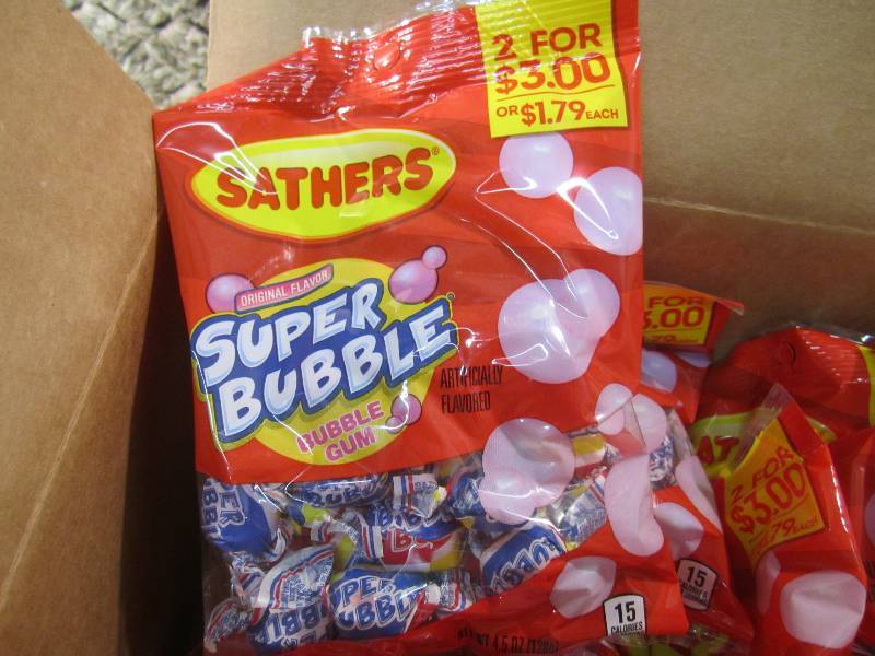 lot 57 image: Case of 12 Bags Sathers Super Bubbl...