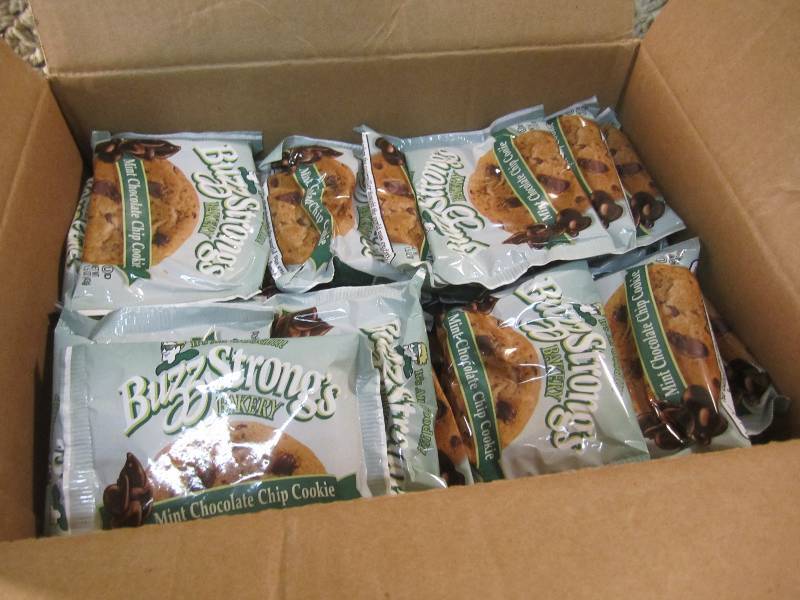 lot 70 image: Case of 60 Buzz Strongs Bakery Mint...