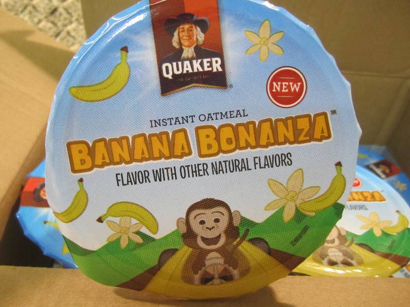 lot 79 image: Case with 11 Cups Quaker Banana Bon...