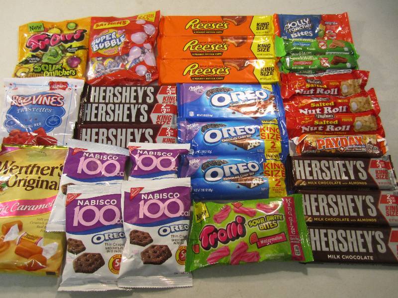 lot 86 image: Mixed Lot of Various Candy and Snac...