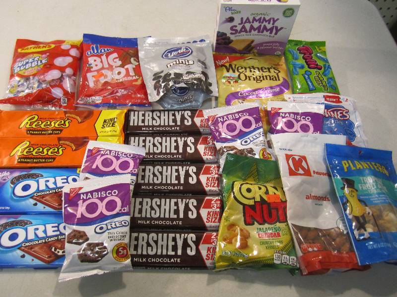lot 87 image: Mixed Lot of Various Candy and Snac...