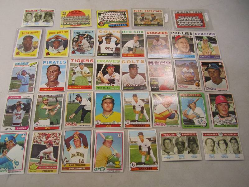 lot 91 image: Lot of 36 1960s and 70s Baseball ...