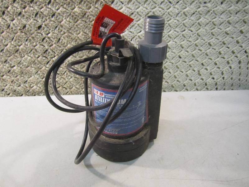lot 105 image: Barracuda Pumps 14 HP Utility Pump...