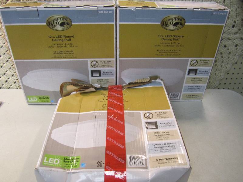 lot 109 image: Mix Lot of 3 Hampton Bay 12 LED 2 ...