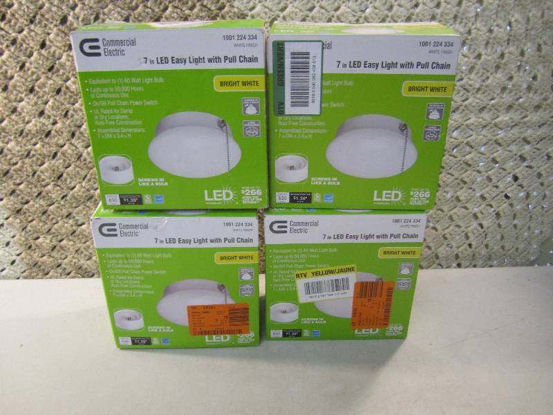 lot 121 image: Lot of 4 Commercial Electric 7 LED...