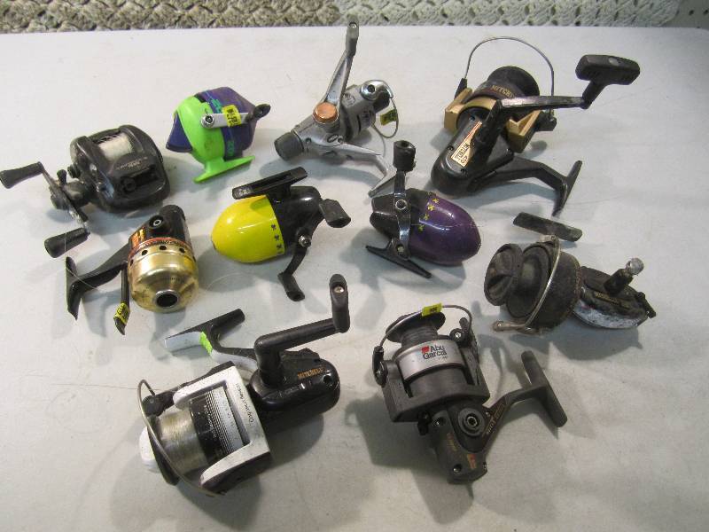 lot 149 image: Lot of 10 Misc Fishing Reels Some s...