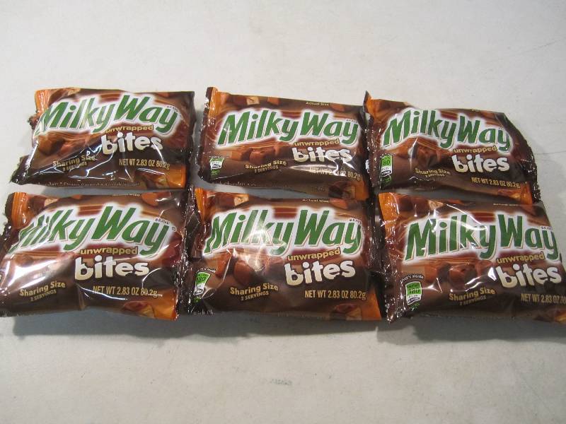 lot 182 image: Lot of 6 Bags Milky Way Bites Shari...
