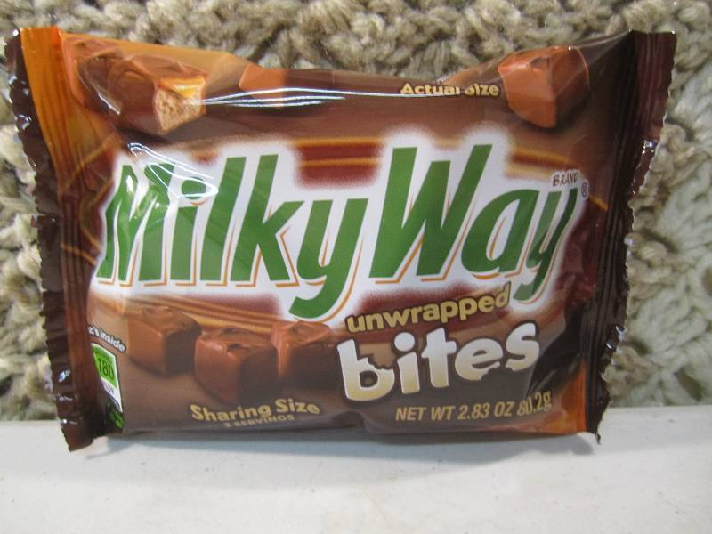 lot 183 image: Lot of 6 Bags Milky Way Bites Shari...