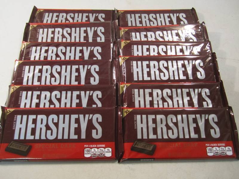 lot 193 image: Lot of 12 XL Hersheys Special Dark ...