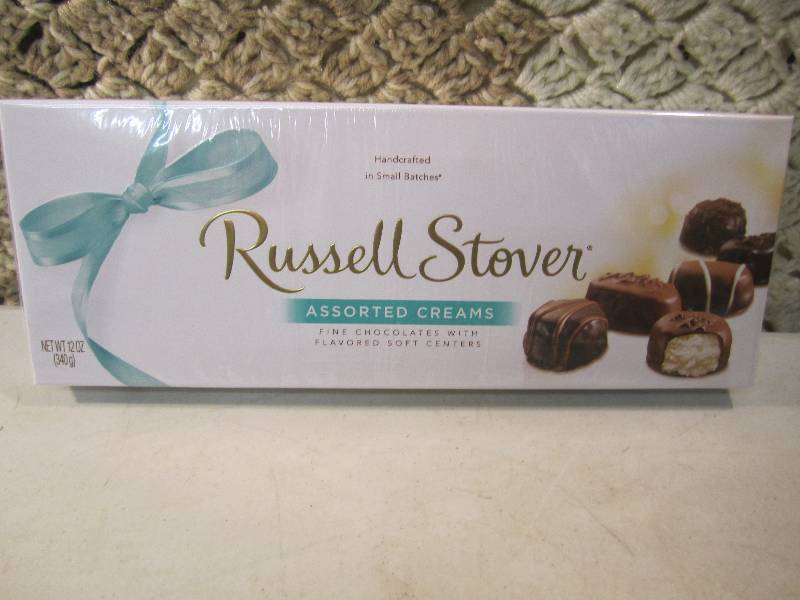 lot 199 image: Lot of 3 Boxes Russell Stover Assor...