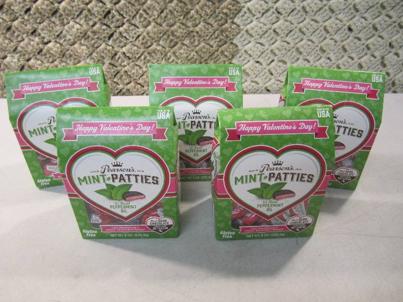 lot 202 image: Lot of 5 Boxes Pearsons Mint Pattie...