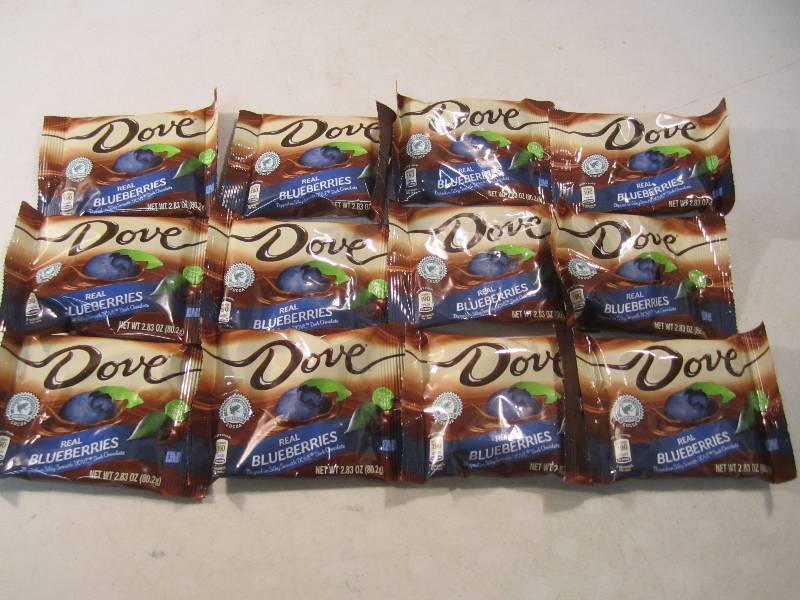 lot 236 image: Lot of 12 Bags Dove Real Blueberrie...