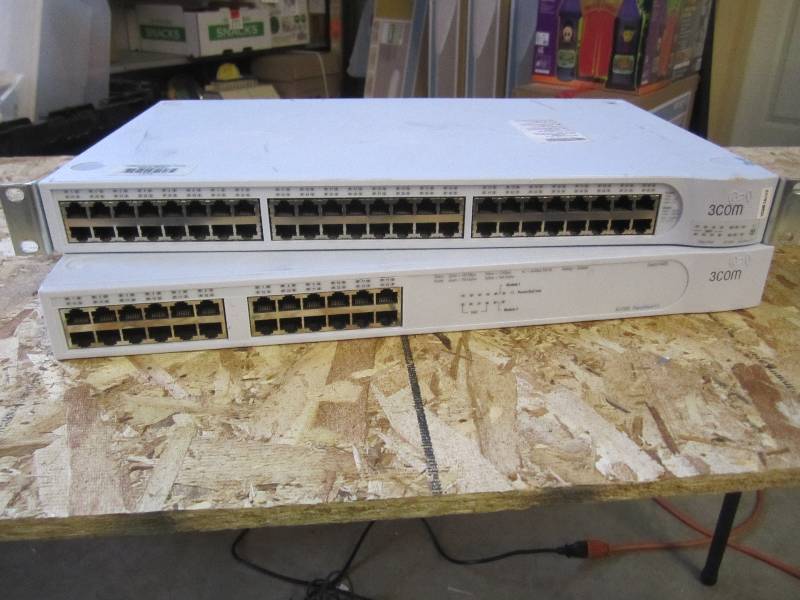 lot 276 image: Lot of 2  - 3COM Switch Super Stack...