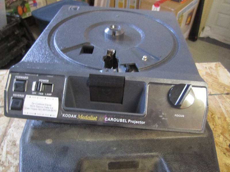 lot 278 image: Kodak Medalist AF Carousel Projecto...