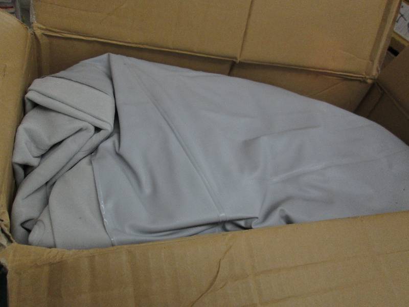 lot 5 image: Supreme Airflow Airbed Queen open b...