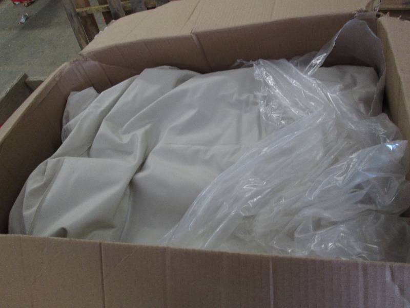 lot 105 image: Intex Airbed out of box, untested ...
