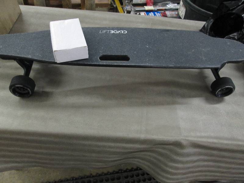 lot 171 image: LiftBoard - Dual Motor Electric Ska...