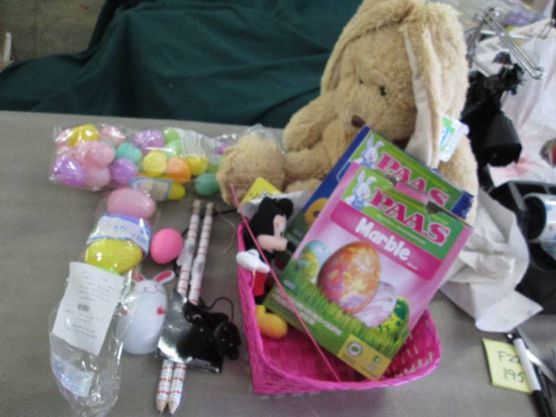 lot 195 image: Plush Bunny, Dye kits, Eggs , Micke...