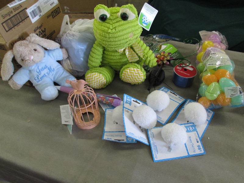 lot 199 image: Plush Bunny & Frog, Eggs, 5 Bunny T...