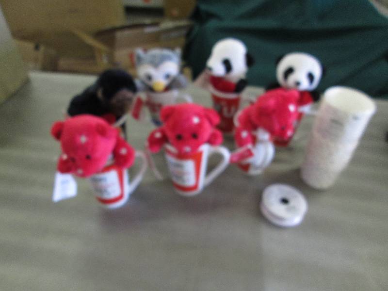 lot 205 image: Lot of 7 Valentine Mugs with Plush ...