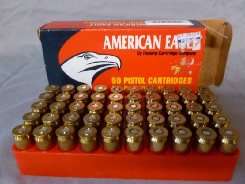 lot 20 image: Pistol Ammo