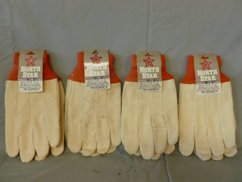 lot 42 image: New Work Gloves