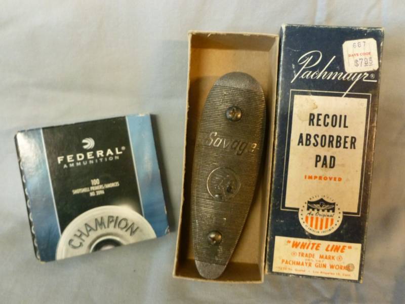 lot 43 image: Gun Accessories