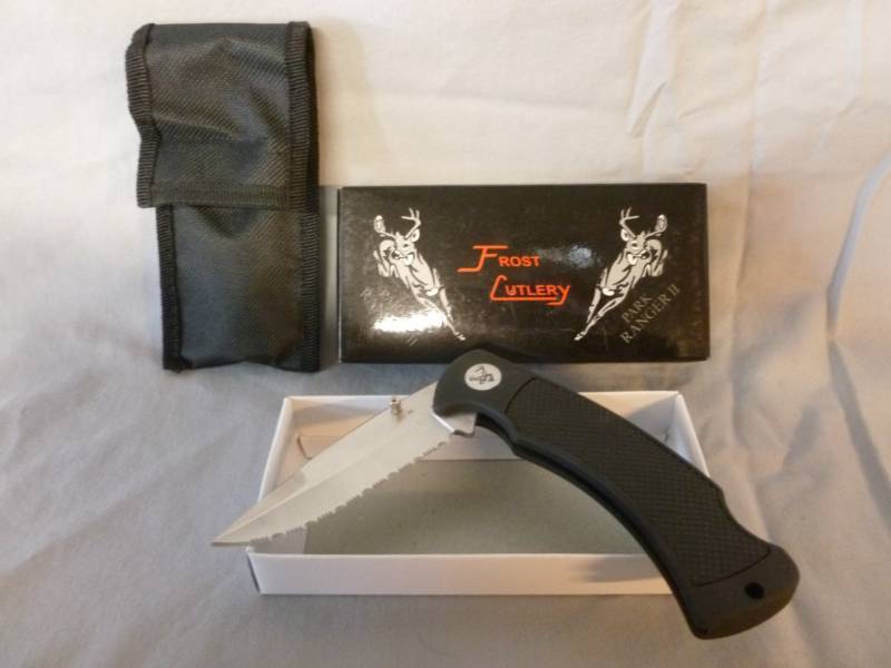 lot 48 image: Collector Knife