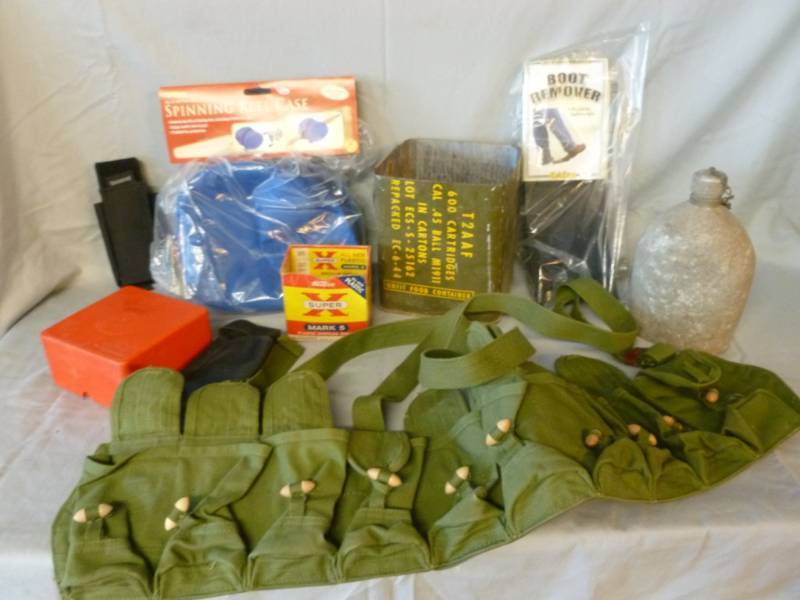 lot 67 image: Military Items