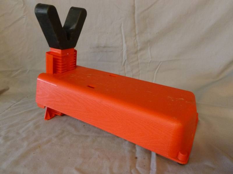 lot 70 image: Gun Rest