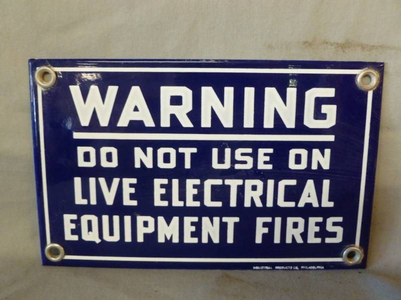 lot 71 image: Vintage Porcelain Sign
