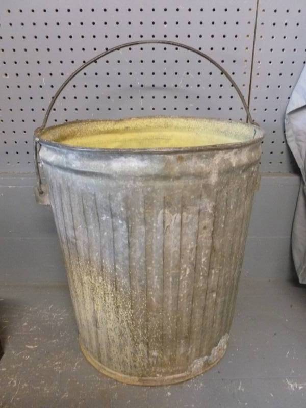lot 77 image: Vintage Ash Can