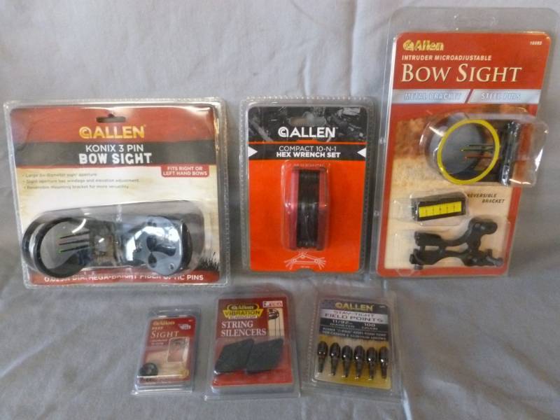 lot 135 image: New Archery Equipment