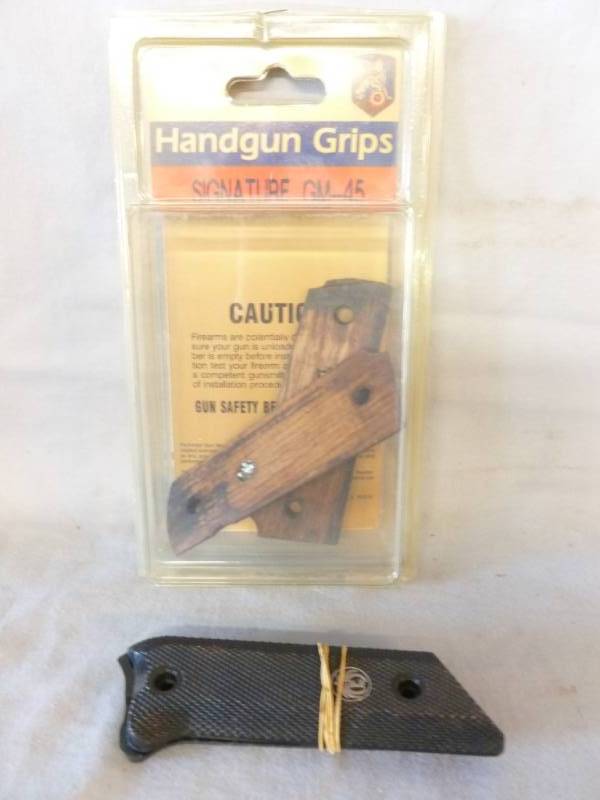 lot 171 image: Pistol Grips