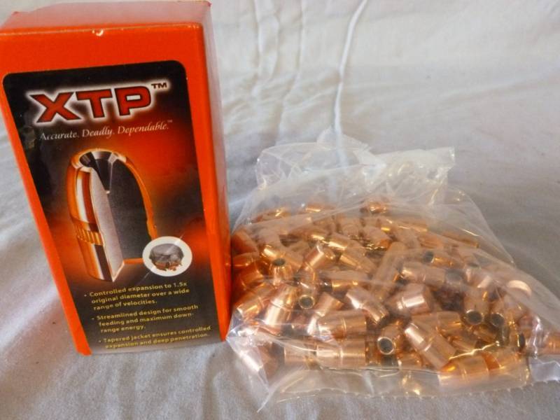 lot 181 image: Pistol Bullets