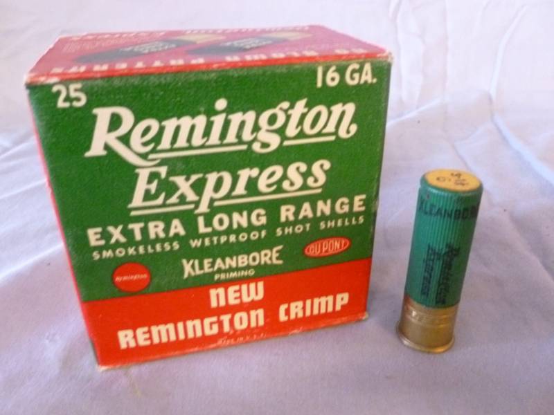 lot 220 image: Vintage Shotgun Shells