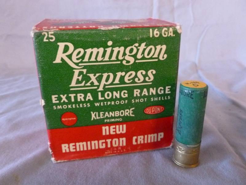 lot 224 image: Vintage Shotgun Shells