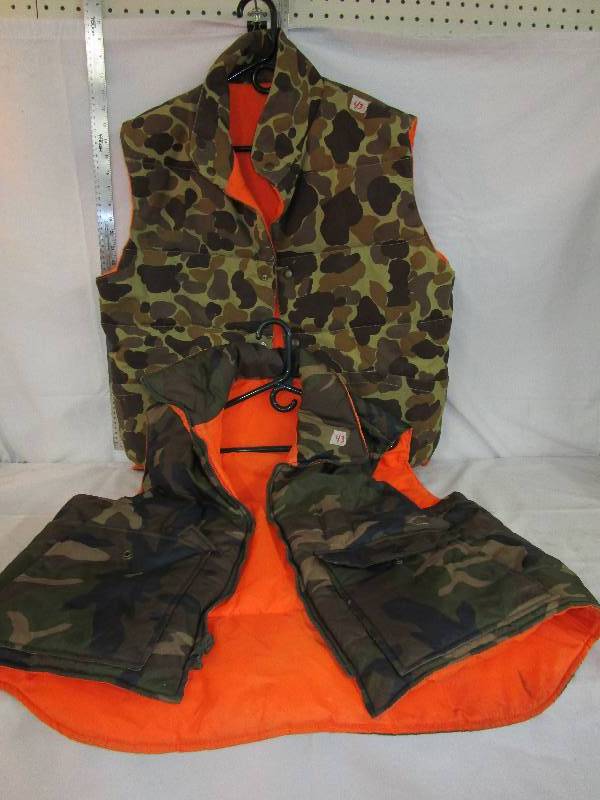 2- CamoOrange Reversible Vests Both Large2- CamoOrange Reversible Vests Both Large