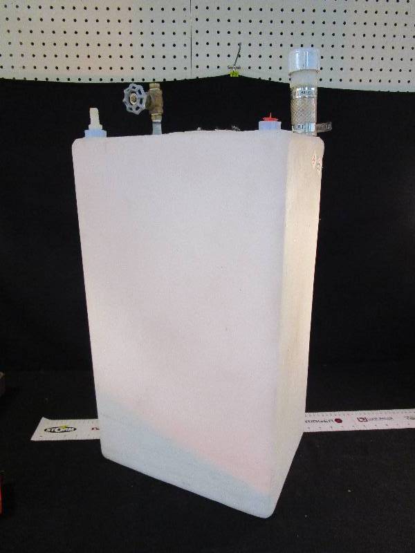 5 Gallon Water Tank