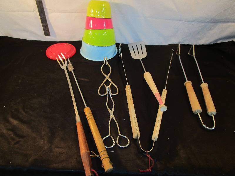 Grilling Utinsils and Nesting Bowls