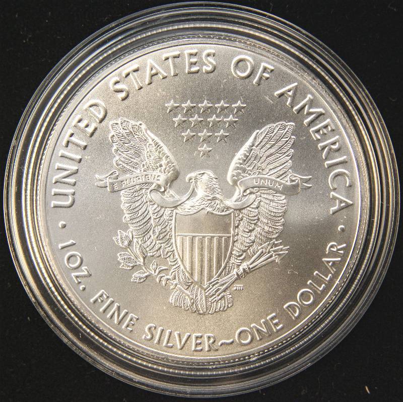 lot 102 image: 2018 AMERICAN SILVER EAGLE 1 TROY OZ. .999 FINE SILVER IN AIRTITE