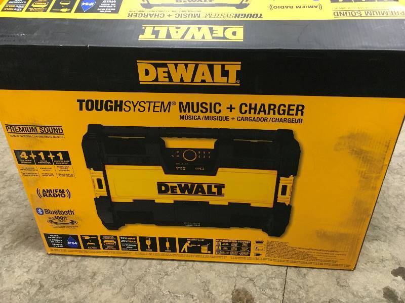 DeWalt ToughSystem Music  Charger in like New working conditions