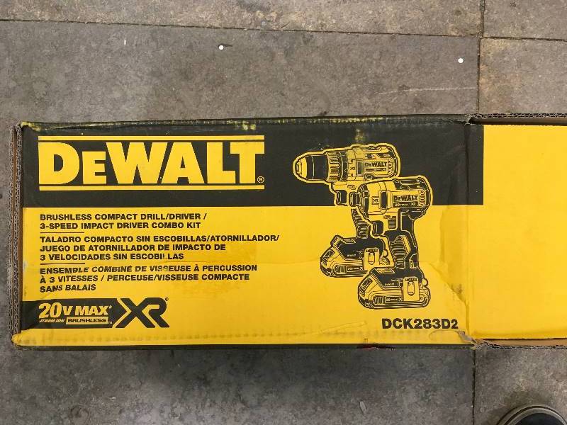 DeWalt 20 Volt MAX XR Lithium-Ion Cordless Brushless DrillImpact Combo Kit, 2 Tools with 2 Batteries, Charger and Bag not used