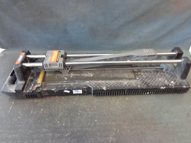 Plasplugs Tile cutter