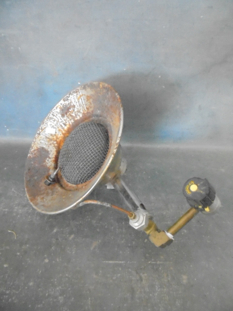 lot 16 image: Mr. Heater Sunflower