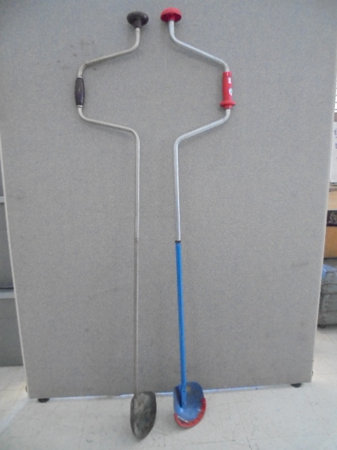 lot 26 image: Hand Augers