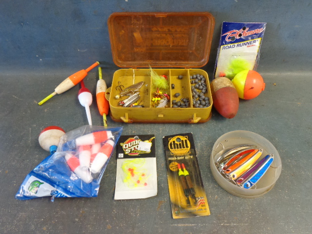 lot 38 image: Tackle