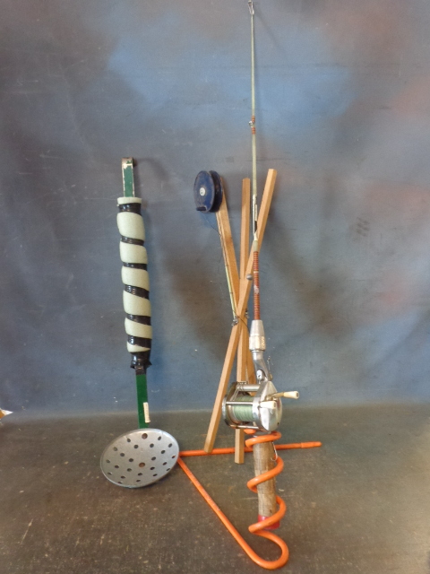 lot 48 image: Ice Fishing Equipment